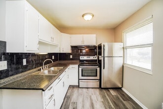 1526 Burley Dr in Columbus, OH - Building Photo - Building Photo