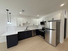 1012 W Lanvale St in Baltimore, MD - Building Photo - Building Photo