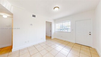 1190 NW 65th St in Miami, FL - Building Photo