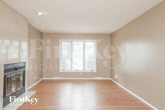 456 E Lorraine Ave in Addison, IL - Building Photo - Building Photo