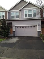 58987 Greenbrier Loop in Saint Helens, OR - Building Photo