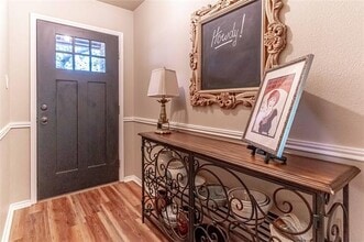 911 Meadowlark Ln in Granbury, TX - Building Photo - Building Photo