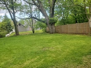 25501 Edgecliff Dr in Euclid, OH - Building Photo - Building Photo