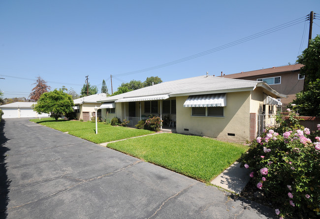 271 San Marcos St in San Gabriel, CA - Foto de edificio - Building Photo