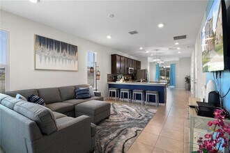 294 Aberdeen St in Davenport, FL - Foto de edificio - Building Photo