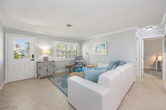1236 13th Ave N in Naples, FL - Building Photo - Building Photo