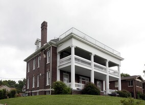 1733 W Clinch Ave in Knoxville, TN - Building Photo