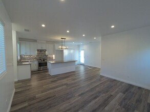 19140 Blackhawk St in Los Angeles, CA - Building Photo - Building Photo