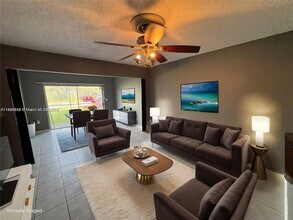 3710 NW 21st St, Unit 111 in Lauderdale Lakes, FL - Building Photo - Building Photo