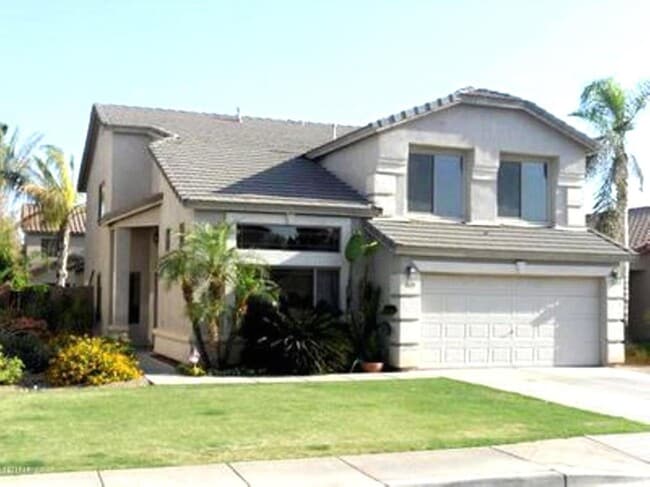 property at 519 W Douglas Ave