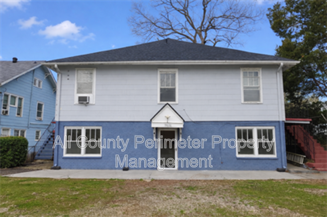 property at 3631 Washington St