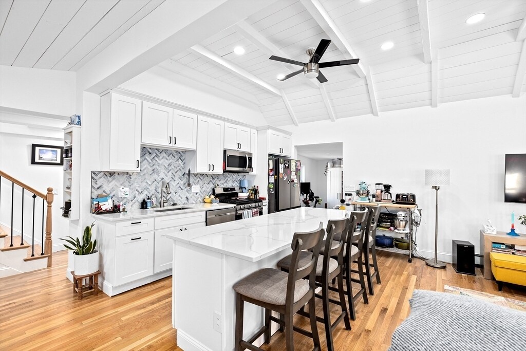 149 Hull St in Cohasset, MA - Building Photo