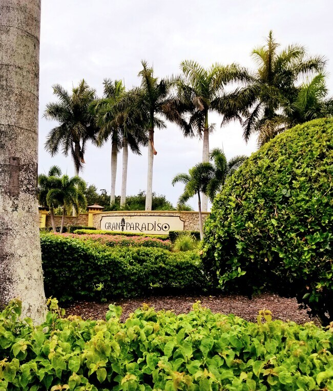12604 Garibaldi Ln in Venice, FL - Building Photo - Building Photo