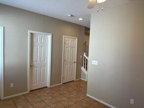 4019 Sparrow Rock St in Las Vegas, NV - Building Photo - Building Photo