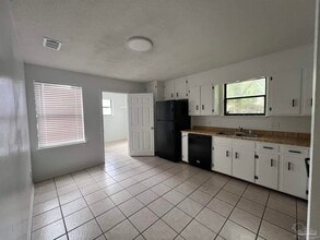 405 Deborah Ln in Pensacola, FL - Building Photo - Building Photo