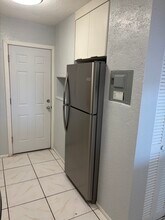 1750 NE 191st St, Unit 423E in North Miami Beach, FL - Building Photo - Building Photo