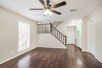 41 N Cypress Pine Dr in Spring, TX - Building Photo - Building Photo