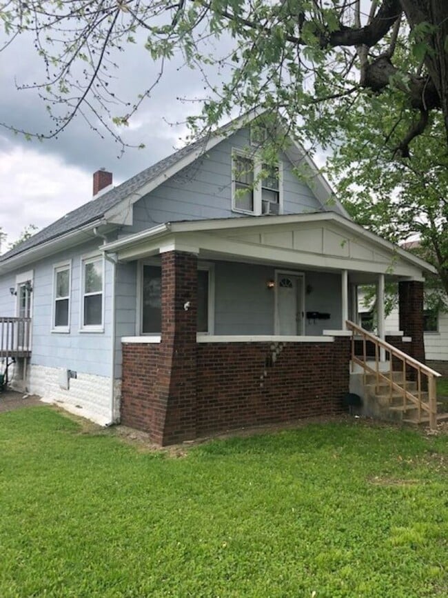 property at 3302 Kratzville Rd