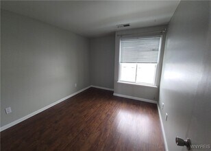 21 Coolbrook Ct in East Amherst, NY - Building Photo - Building Photo