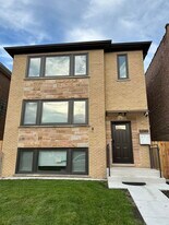 2549 N 72nd Ct in Elmwood Park, IL - Building Photo