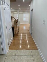 30 Vezna Cres in Brampton, ON - Building Photo - Building Photo