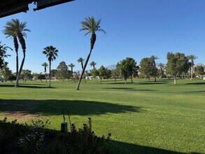 42419 Adams St, Unit 204 in Bermuda Dunes, CA - Foto de edificio - Building Photo