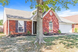 1708 Cherry Creek Dr in Southaven, MS - Building Photo - Building Photo