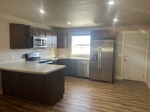 2001 Lake Hills Dr in Billings, MT - Building Photo - Building Photo