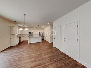 2060 Brook Enclave Trail in Lilburn, GA - Building Photo - Building Photo