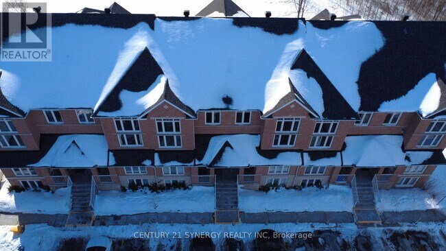 280 Tivoli Private in Ottawa, ON - Building Photo - Building Photo