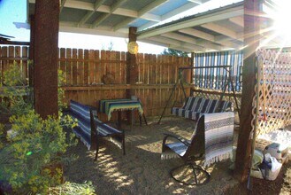 313 Adobe Rd in Taos, NM - Building Photo - Building Photo