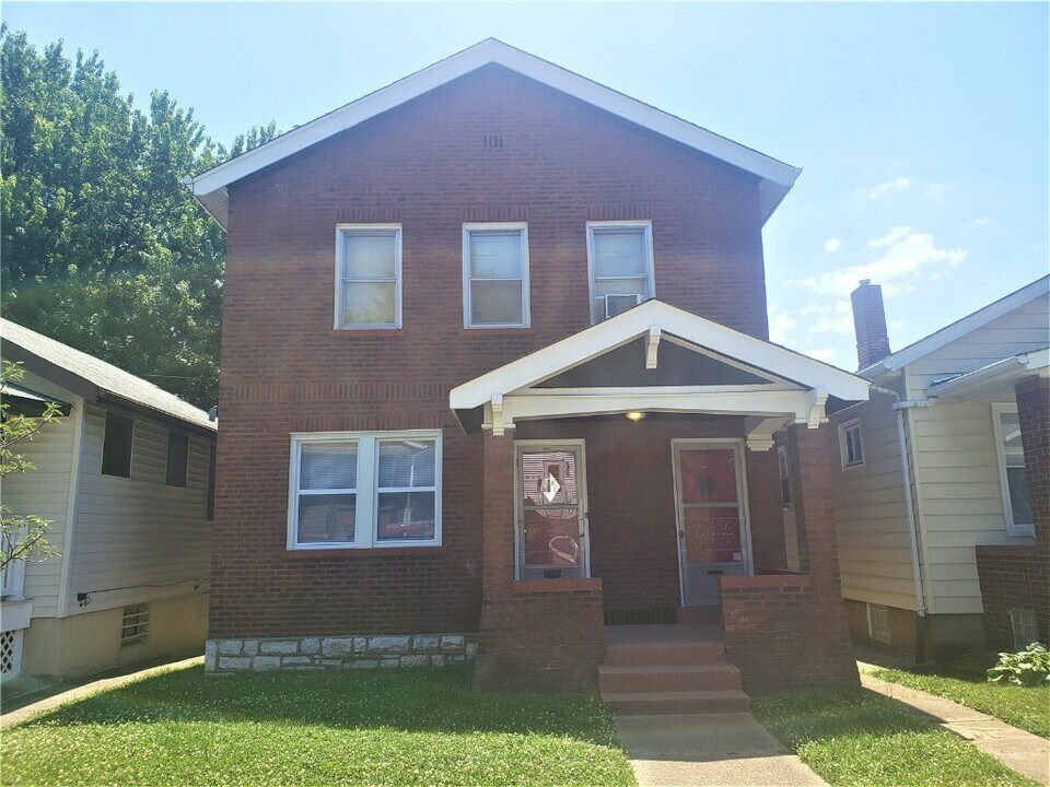 4634 Ray Ave in St. Louis, MO - Building Photo