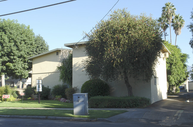 Live Oak in San Gabriel, CA - Foto de edificio - Building Photo