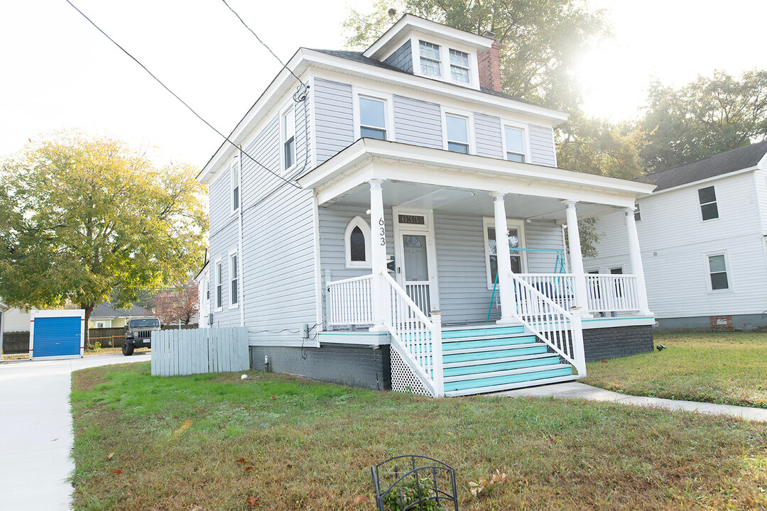 633 Hamilton Ave in Portsmouth, VA - Building Photo