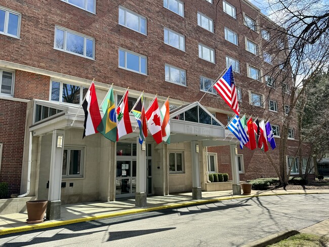 1555 Oak Ave in Evanston, IL - Foto de edificio - Building Photo