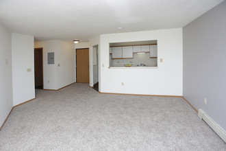 Park Place Apartment Community in Fargo, ND - Building Photo - Interior Photo