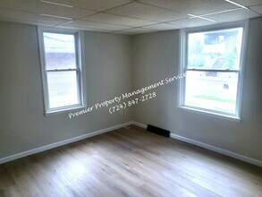 1423 Beaver Rd in Ambridge, PA - Building Photo - Building Photo