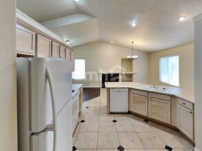 143 N 700 W in Layton, UT - Building Photo - Building Photo