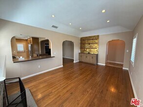 8117 Bleriot Ave in Los Angeles, CA - Building Photo - Building Photo