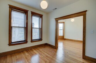 848 W Waveland Ave, Unit 3 in Chicago, IL - Building Photo - Building Photo