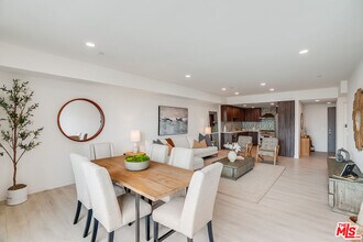 1021 S Shenandoah St in Los Angeles, CA - Building Photo - Building Photo