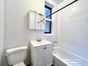 3519 N Racine Ave in Chicago, IL - Building Photo - Building Photo