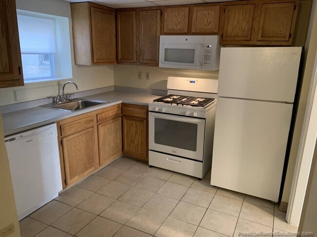 95 Gordon St in Boston, MA - Foto de edificio - Building Photo