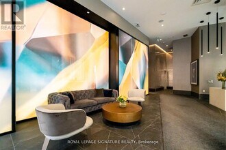 219 Dundas St E in Toronto, ON - Building Photo - Building Photo