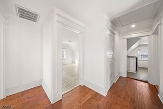 4 Francis Pl in Montclair, NJ - Building Photo - Building Photo