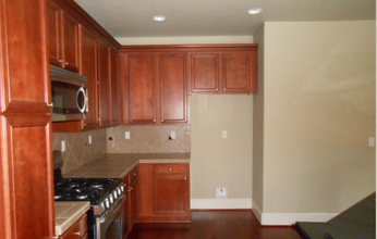 11310 NW Kimble Ct in Portland, OR - Foto de edificio - Building Photo