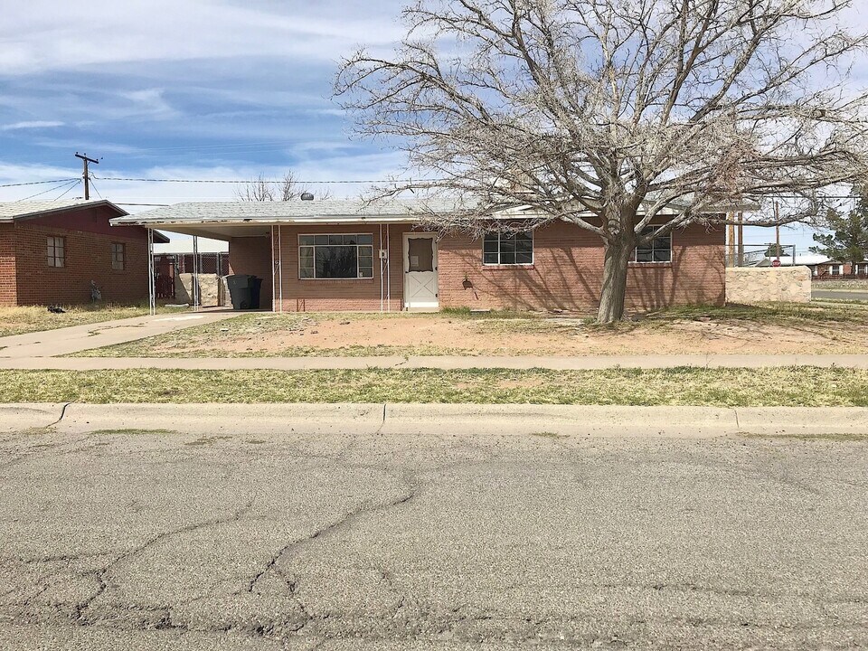 5605 Waycross Ave in El Paso, TX - Building Photo