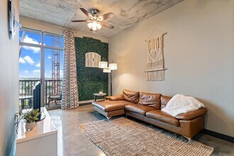 1510 Demonbreun St, Unit 706 in Nashville, TN - Building Photo - Building Photo