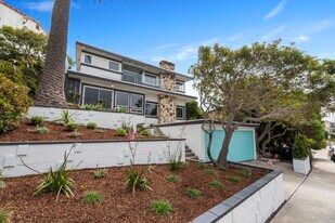 7512 Rindge Ave in Los Angeles, CA - Building Photo