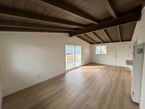 1145-1149 Montauk Ln in Ventura, CA - Building Photo - Building Photo